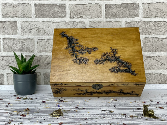 THE ARTISAN'S WOODEN JEWELRY  BOX  4