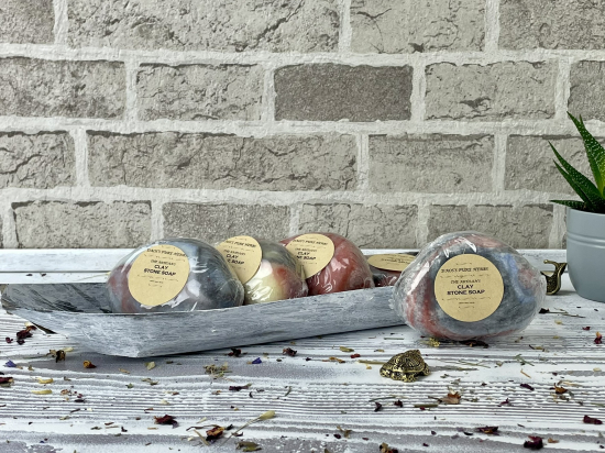THE ARTISAN'S CLAY STONE SOAP