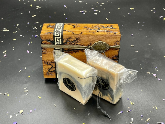 SOAP AND SHAMPOO BAR GIFT BOX 2