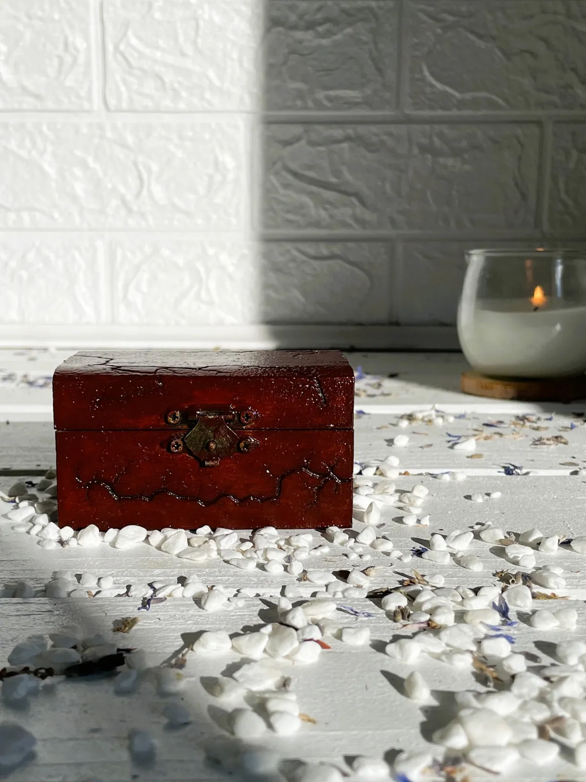 Rectangular Lichtenberg wooden box with mahogany finish