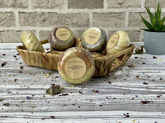 THE ARTISAN'S ROUND SOAP WITH RED CLAY