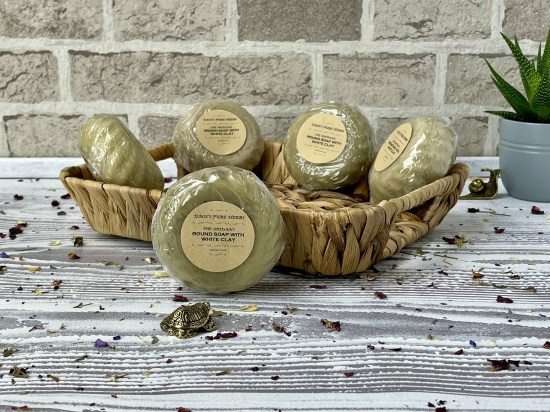 THE ARTISAN'S ROUND SOAP WITH WHITE CLAY