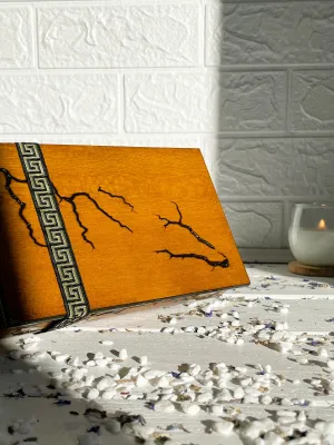 Elegant Lichtenberg wooden jewelry box