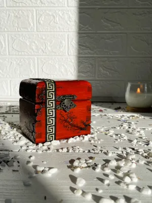 Cube Lichtenberg wooden jewelry box with mahogany finish