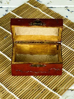 Rectangular Lichtenberg wooden box with mahogany finish