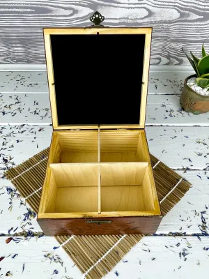 Square Lichtenberg wooden tea box with 4 compartments and chestnut finish