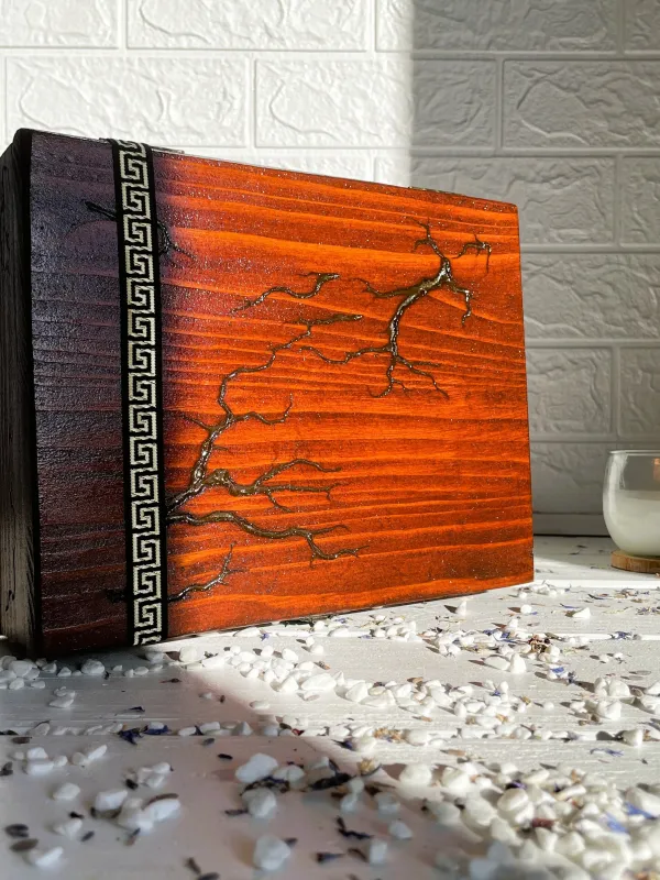 Product Lichtenberg wooden jewelry box with chestnut finish Image