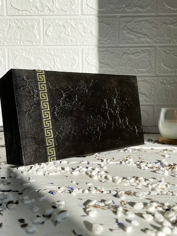 Product Lichtenberg wooden memory box with dark wenge and hazelnut finish Image