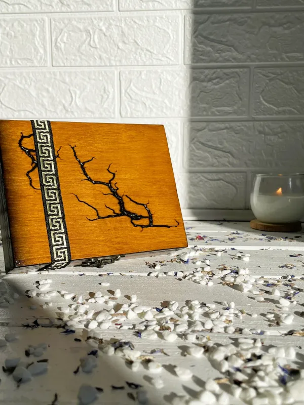 Product Rectangular wooden jewelry box with hazelnut finish Image