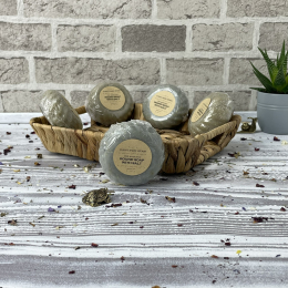 THE ARTISAN'S ROUND SOAP WITH SALT
