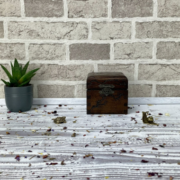 AUFBEWAHRUNGSBOX AUS HOLZ - WENGE/HASELNUSS