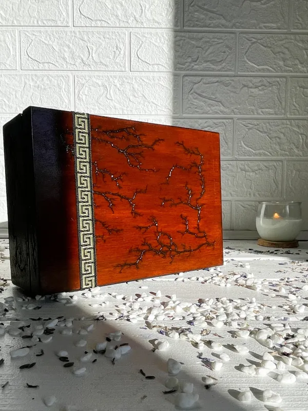 Product Lichtenberg wooden memory box with chestnut finish Image