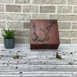 THE ARTISAN'S WOODEN  TEA BOX 2